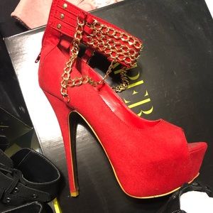 Paperfox Red Stilettos